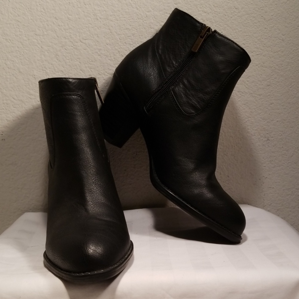 Chaps Misa short boots